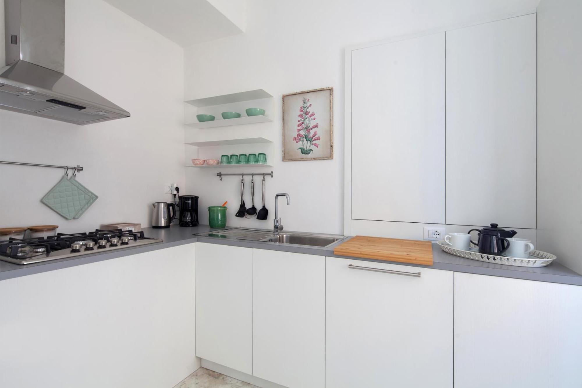 Casa Del Vicolo: Central 2BR Apartment with Easy Excursion Access La Spezia Exterior photo