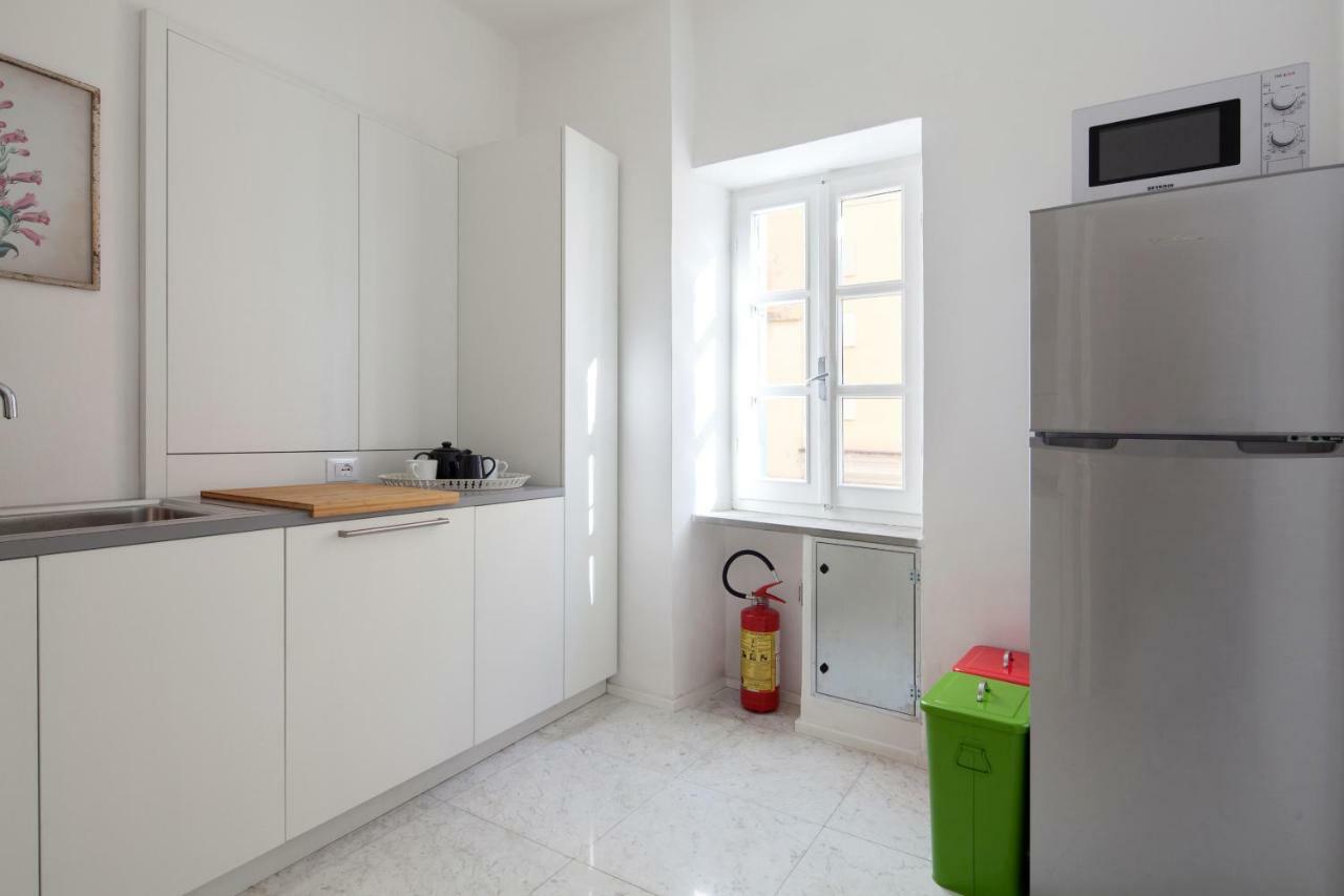 Casa Del Vicolo: Central 2BR Apartment with Easy Excursion Access La Spezia Exterior photo