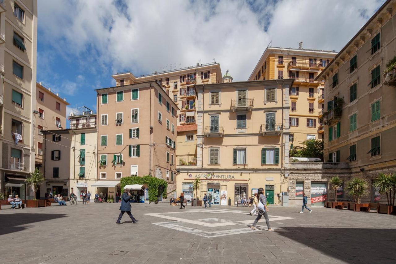Casa Del Vicolo: Central 2BR Apartment with Easy Excursion Access La Spezia Exterior photo