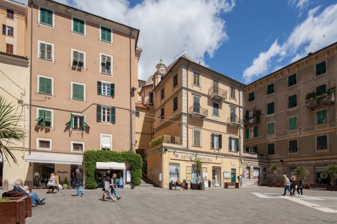 Casa Del Vicolo: Central 2BR Apartment with Easy Excursion Access La Spezia Exterior photo